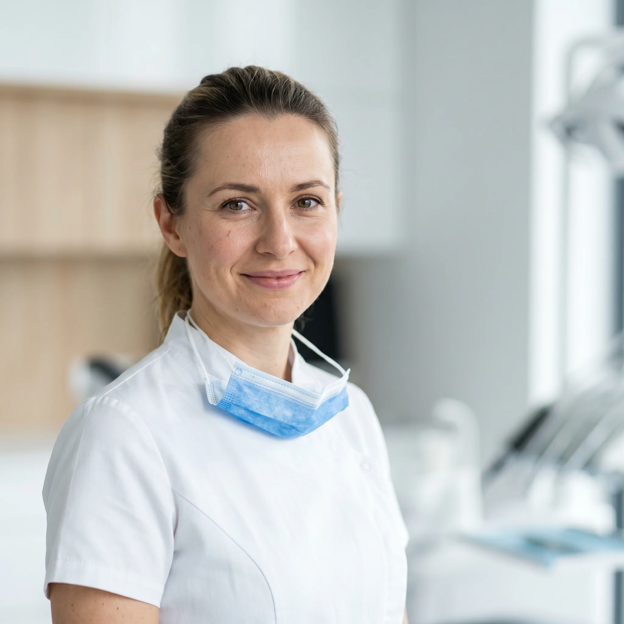Lekarka stomatolog w gabinecie Bas Clinic we Wrocławiu